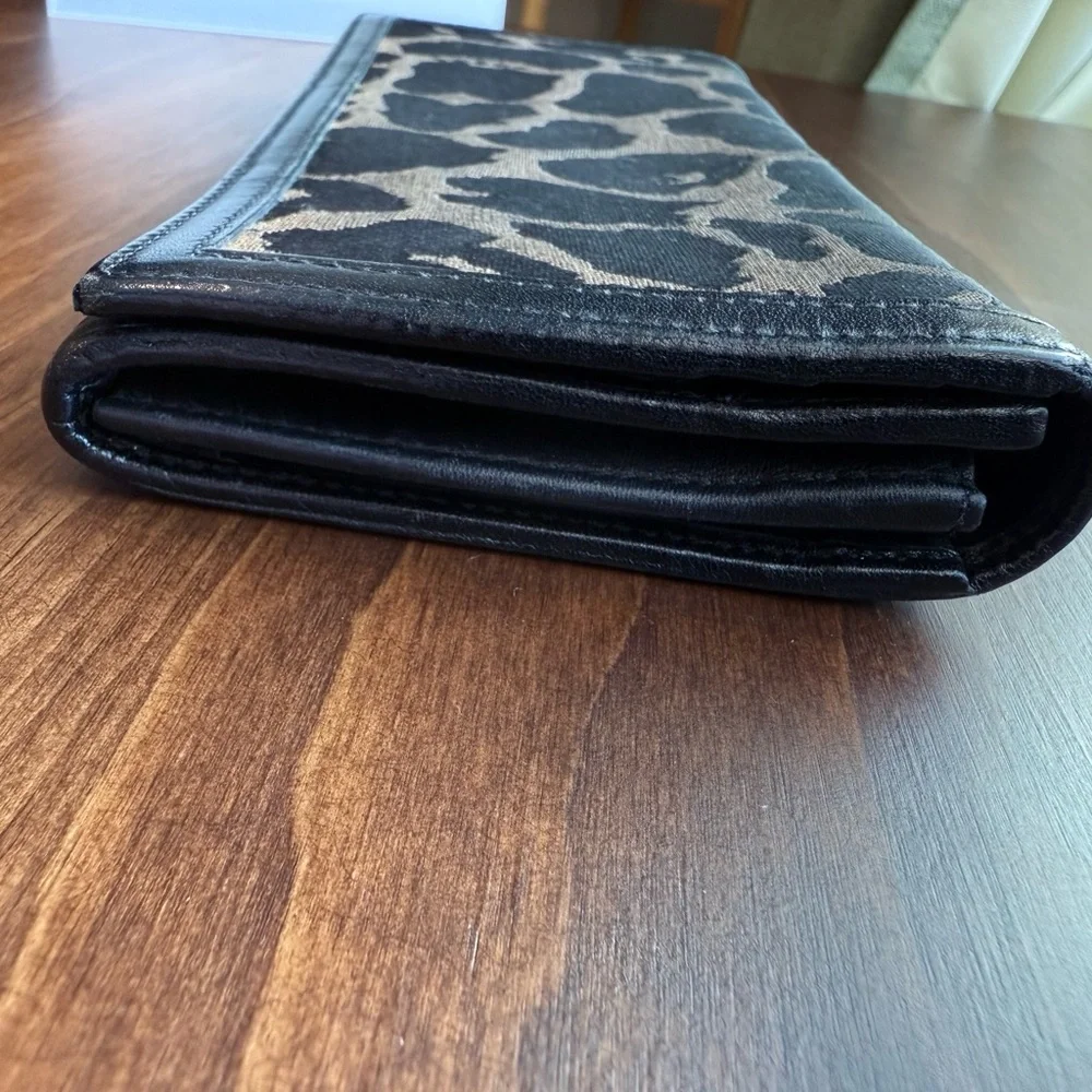 Fendi Animal Print Long Wallet - Picture 3 of 11
